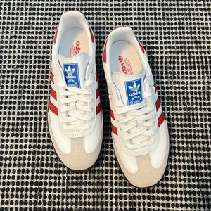 Adidas Samba Red Stripe - size 5.5